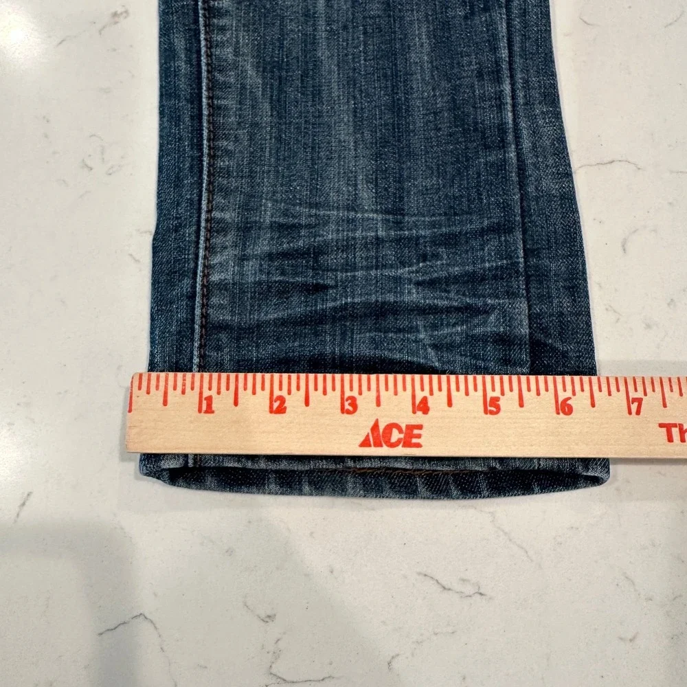Refuge Womens Medium Wash Straight Leg Jeans Size 5 EP-1044CR Stretch Denim